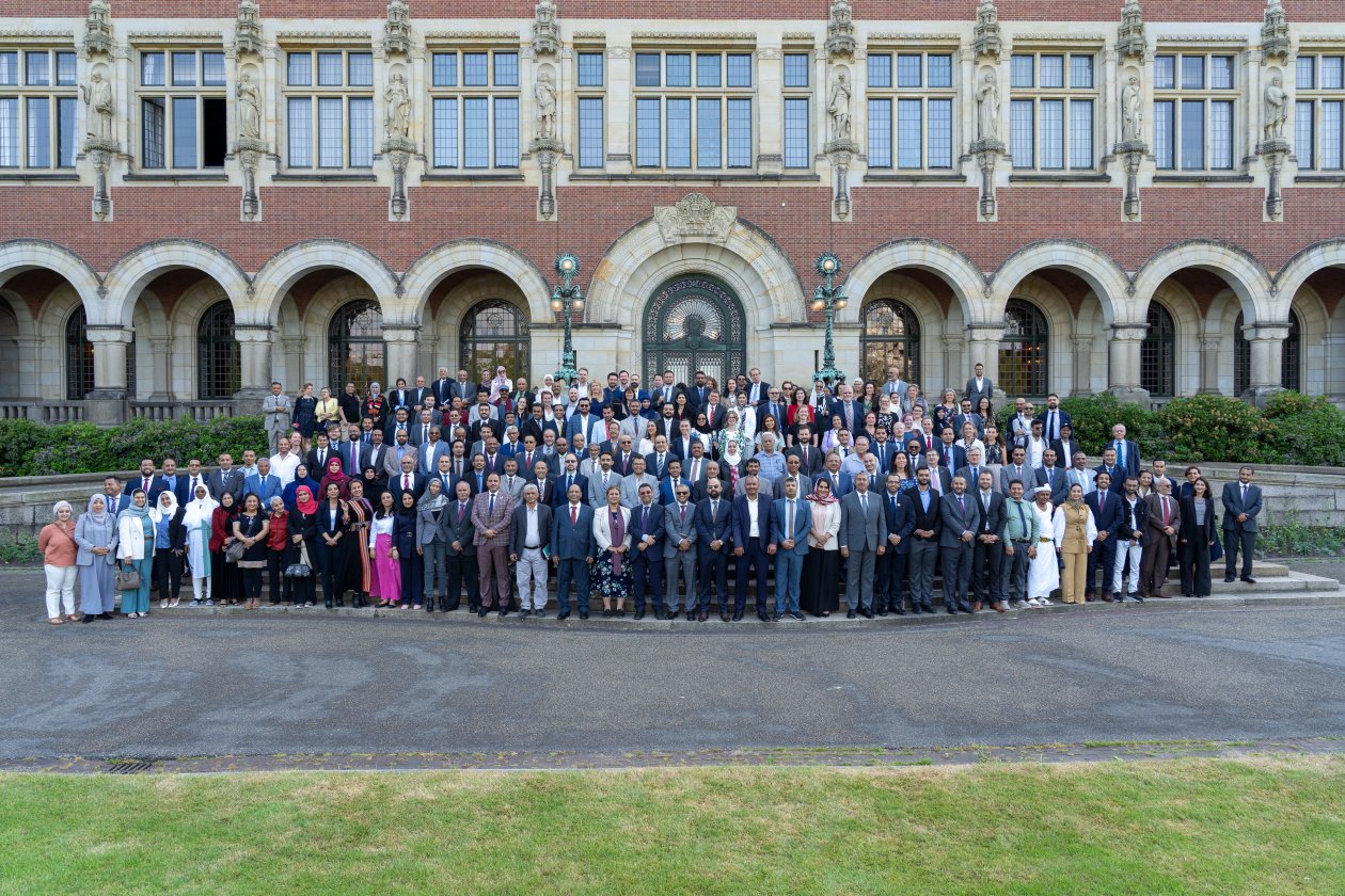 Group photo: Attendees at the Yemen International Forum stand outside the peace palace in The Hague
