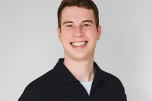 [DE Copy] Alexander_Heinrich_headshot_977_800px.png