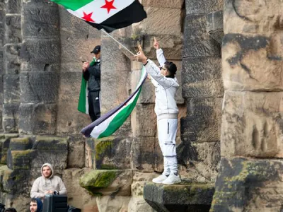 Syrische Geflüchtete feiern Sturz Assads