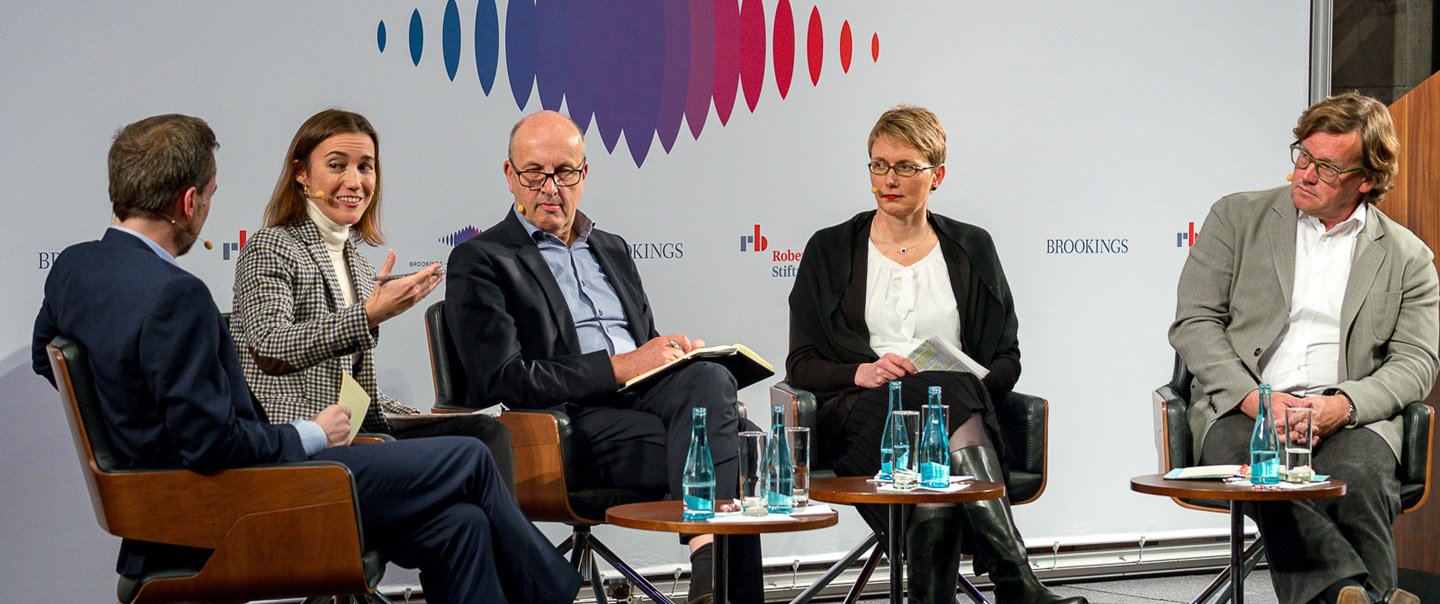 Die Diskussionsteilnehmer auf dem Podium