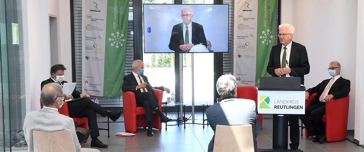 Kretschmann am Rednerpult