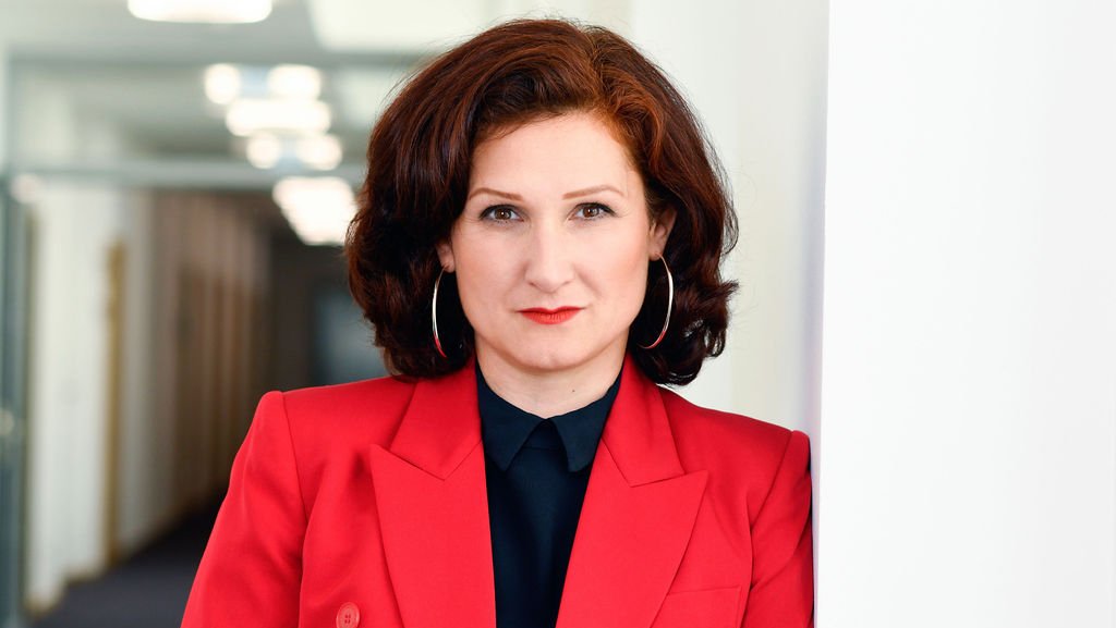 Portraitfoto von Ferda Ataman