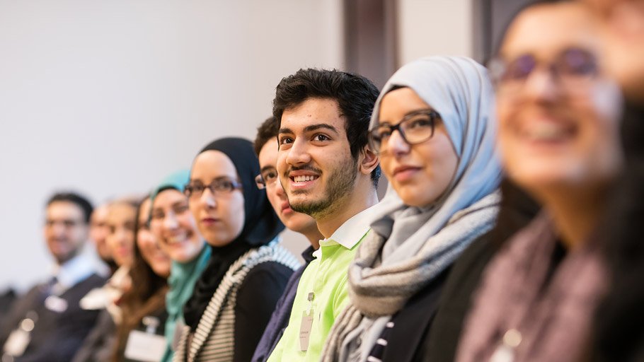 Junge Muslim:innen in einem Workshop des Projekts "Yallah - Junge Muslime engagieren sich"